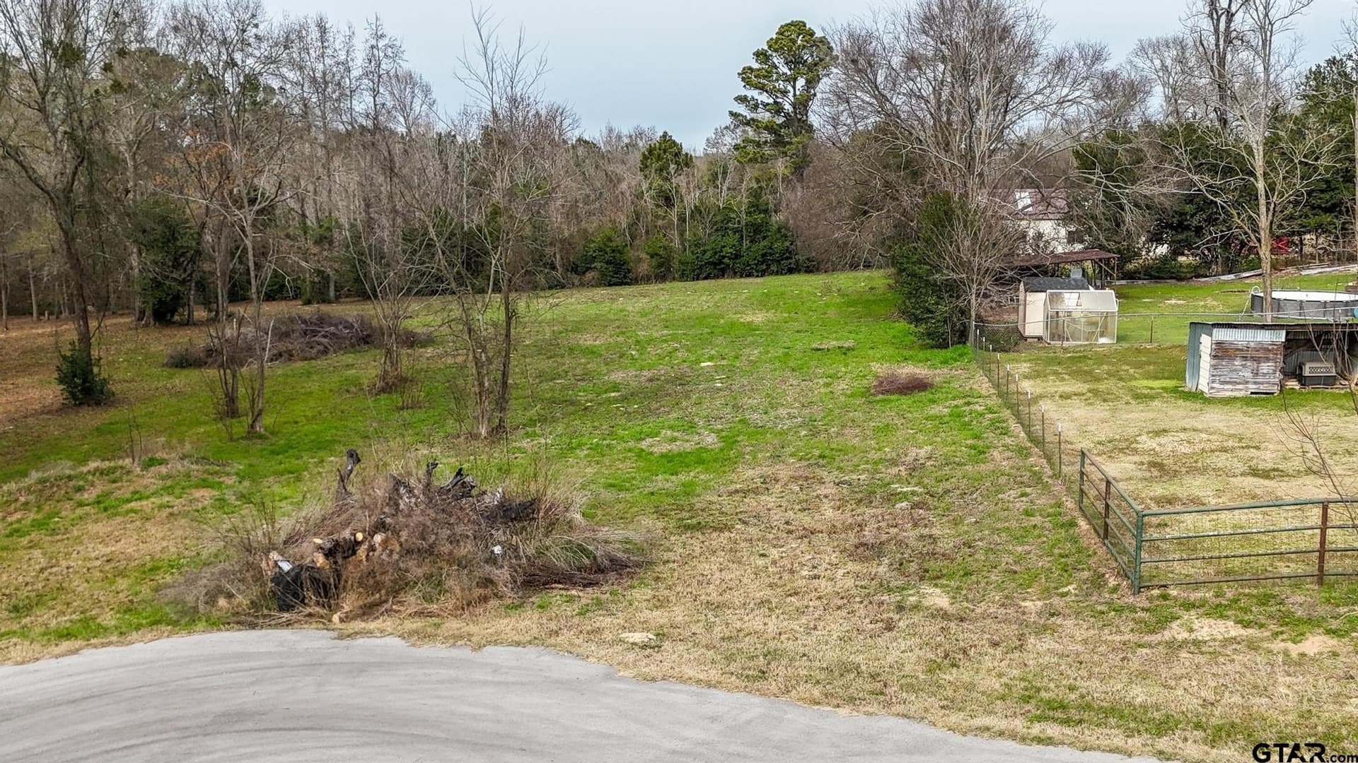 0.73 acres in Henderson County - photo 3