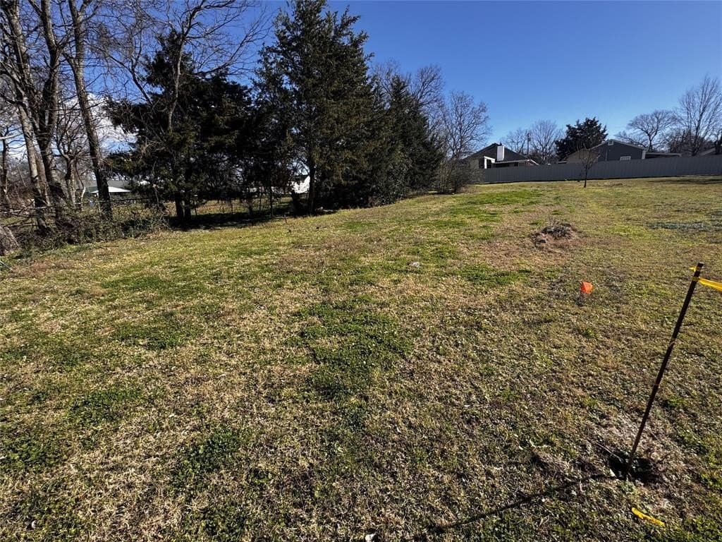 0.12 acres in Ellis County - photo 4