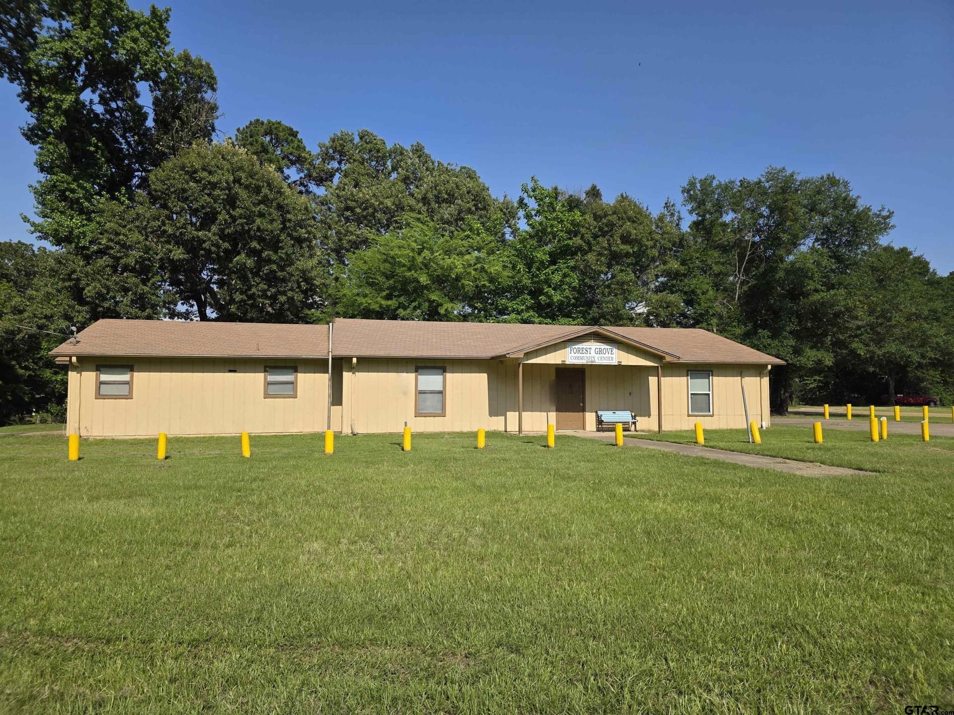 0.67 acres in Henderson County - photo 18