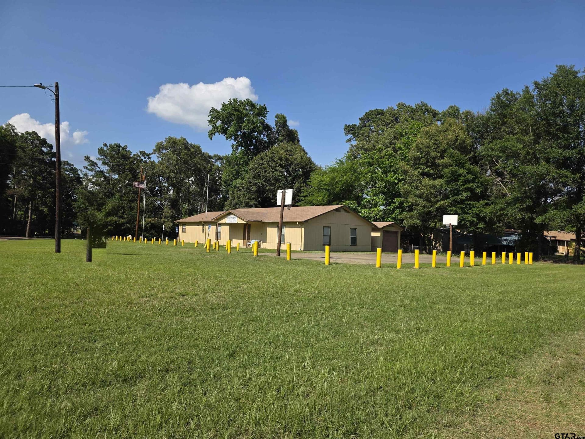 0.67 acres in Henderson County - photo 17