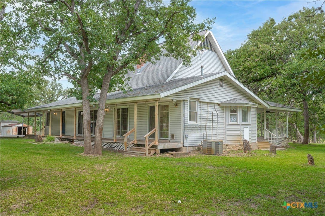 20 acres in Guadalupe County - photo 3