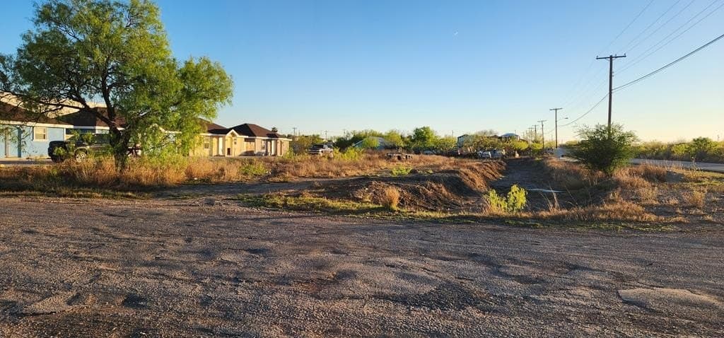 0.46 acres in Maverick County - photo 4