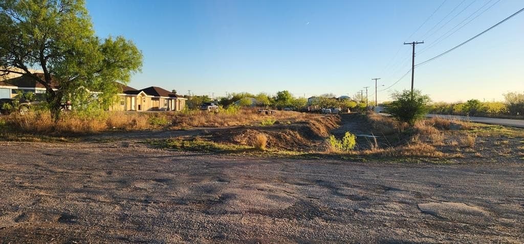 0.46 acres in Maverick County - photo 5
