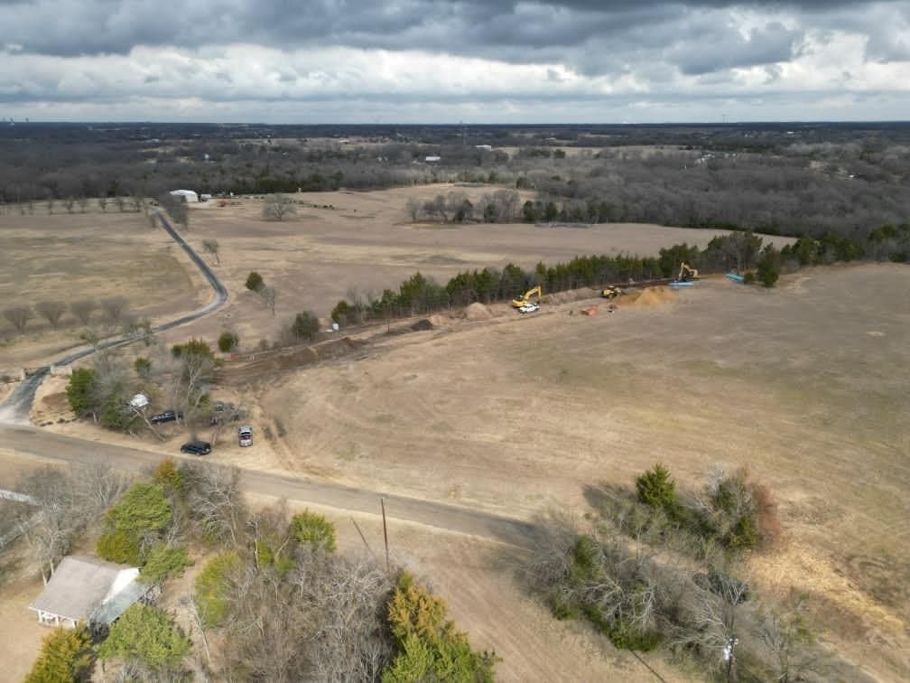 1.54 acres in Ellis County - photo 3