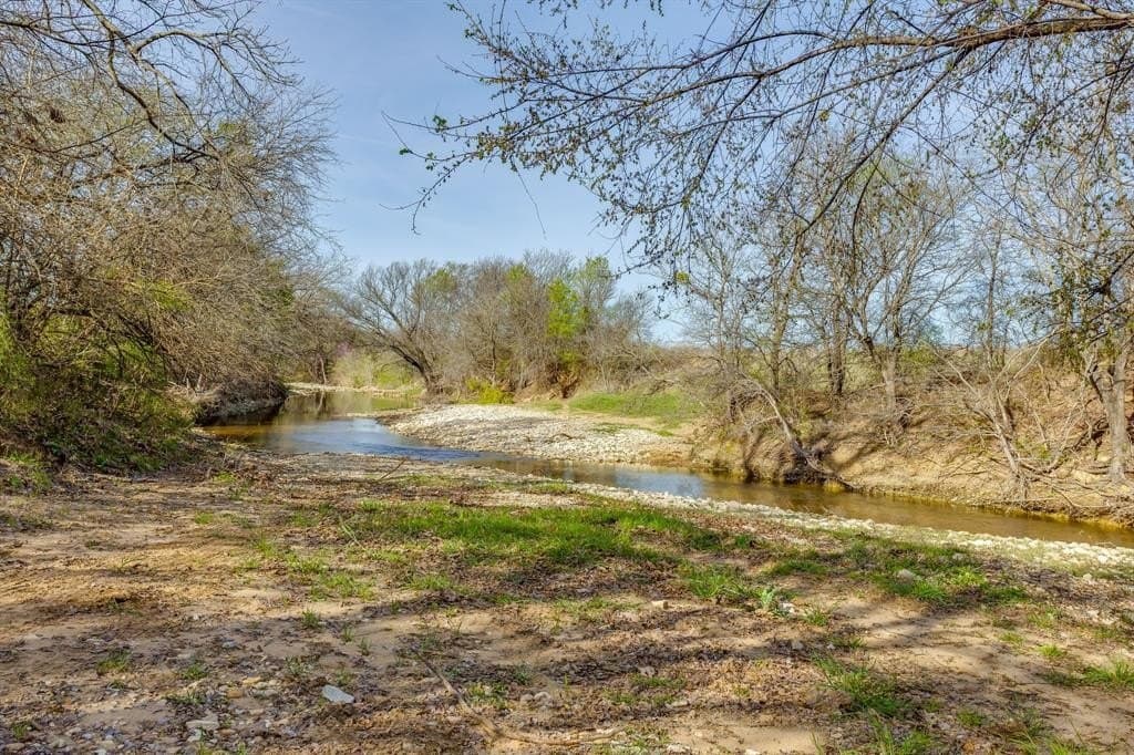 135.55 acres in Hill County - photo 6