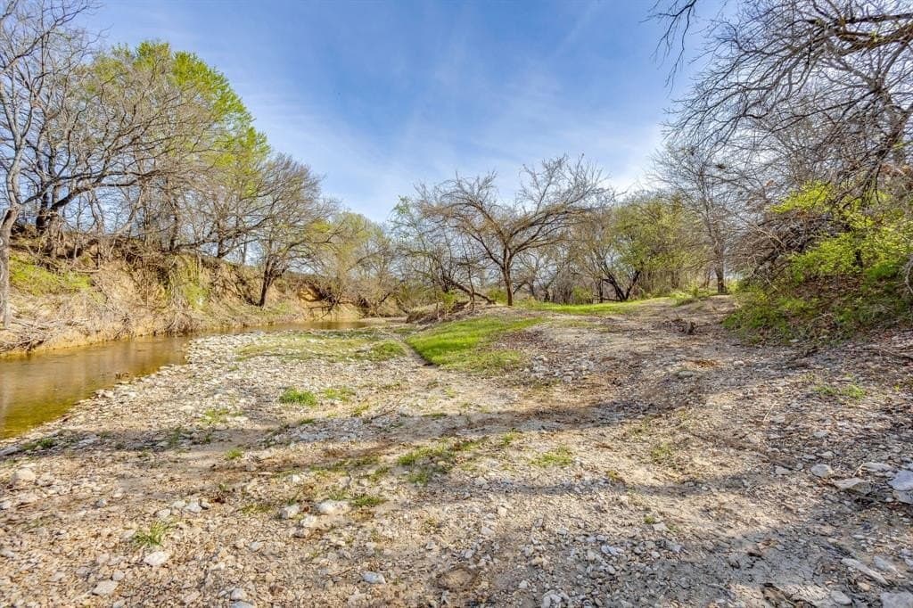 135.55 acres in Hill County - photo 9