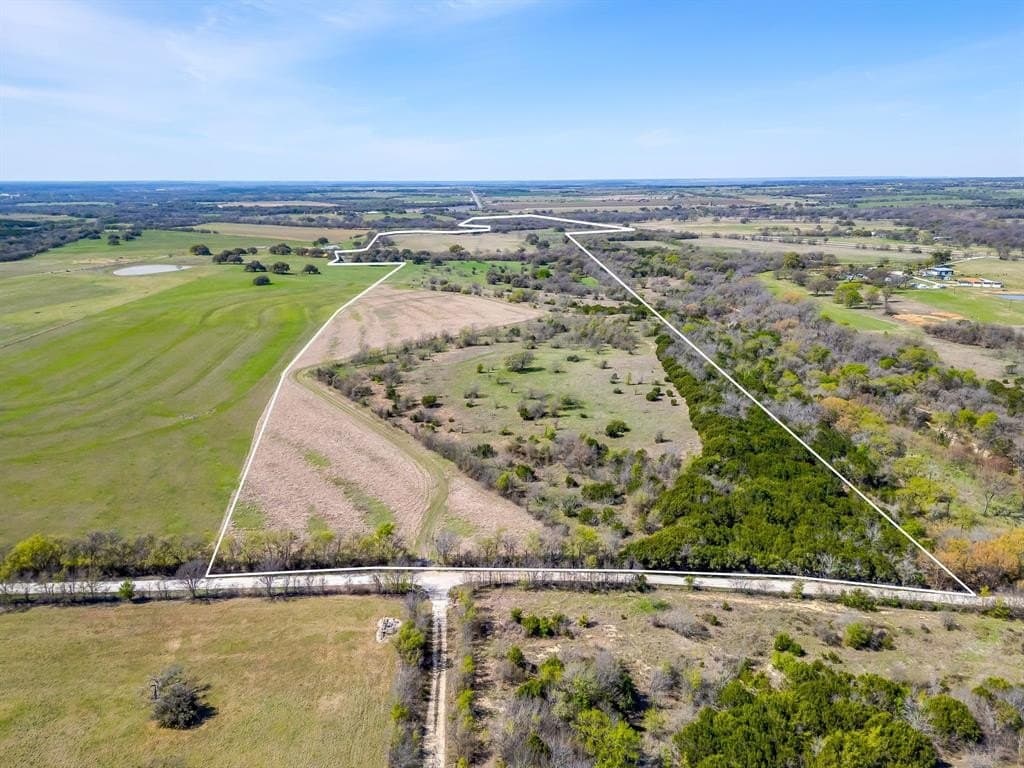 135.55 acres in Hill County - photo 2