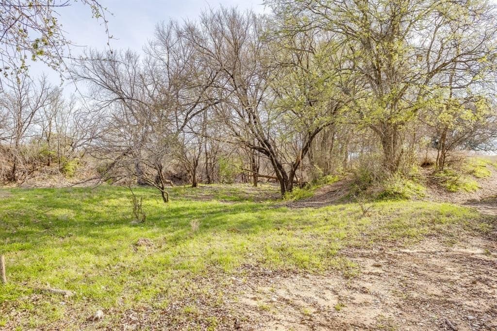 135.55 acres in Hill County - photo 12