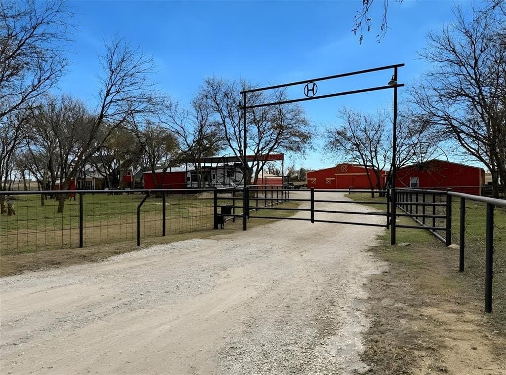 10 acres in Denton County - photo 40