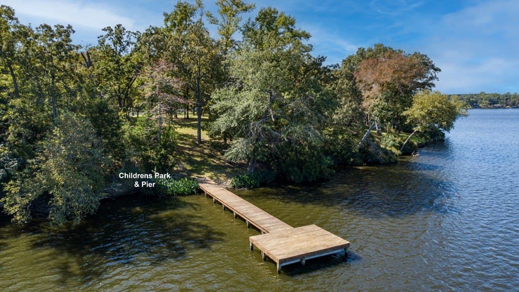 0.42 acres in Van Zandt County - photo 18