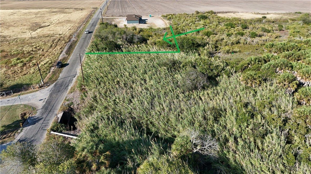 0.79 acres in San Patricio County - photo 4