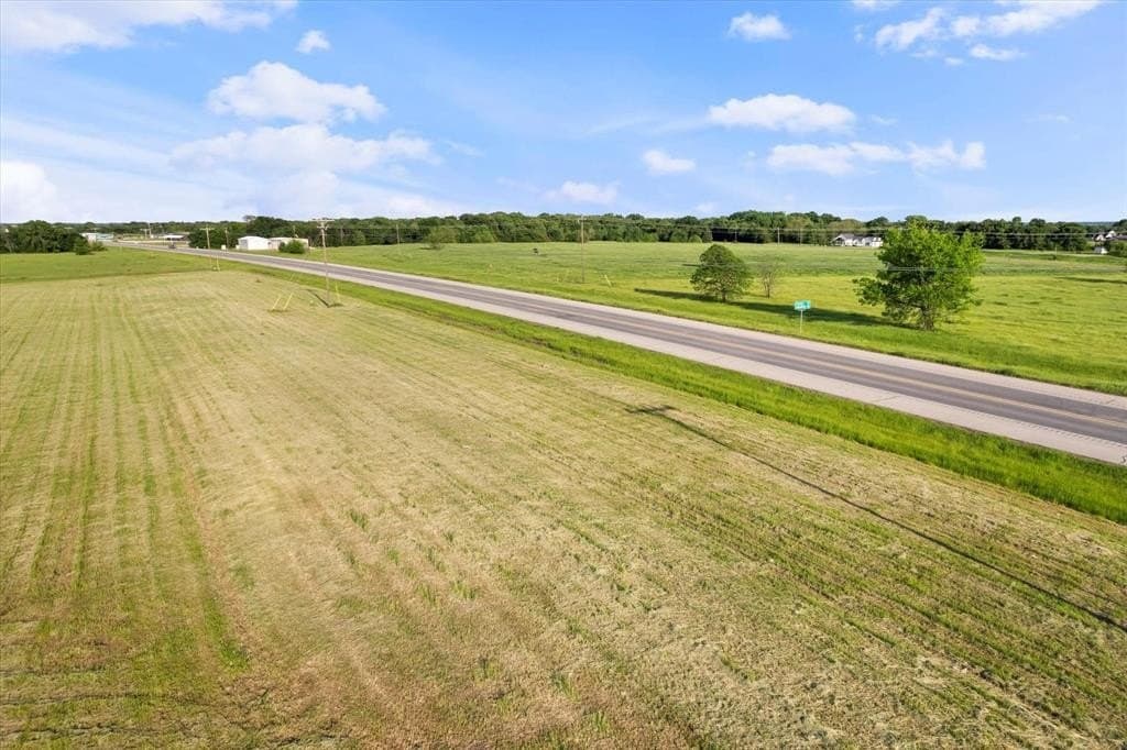 5.02 acres in Navarro County - photo 15