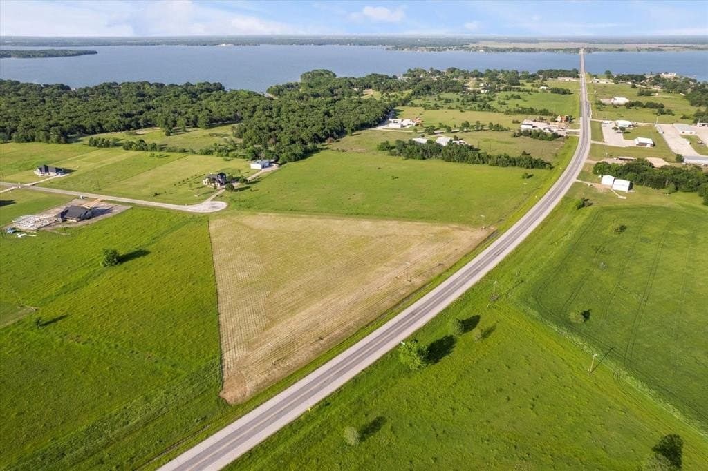 5.02 acres in Navarro County - photo 4