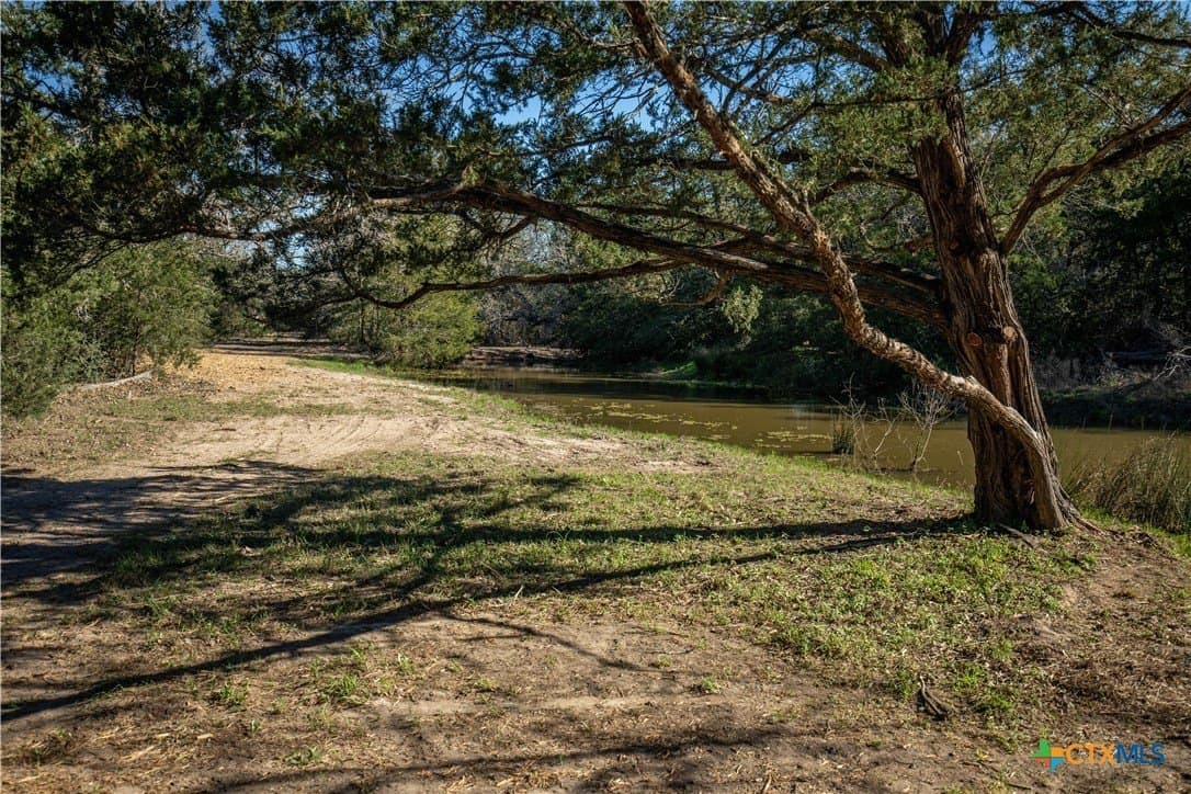 18.12 acres in Fayette County - photo 8