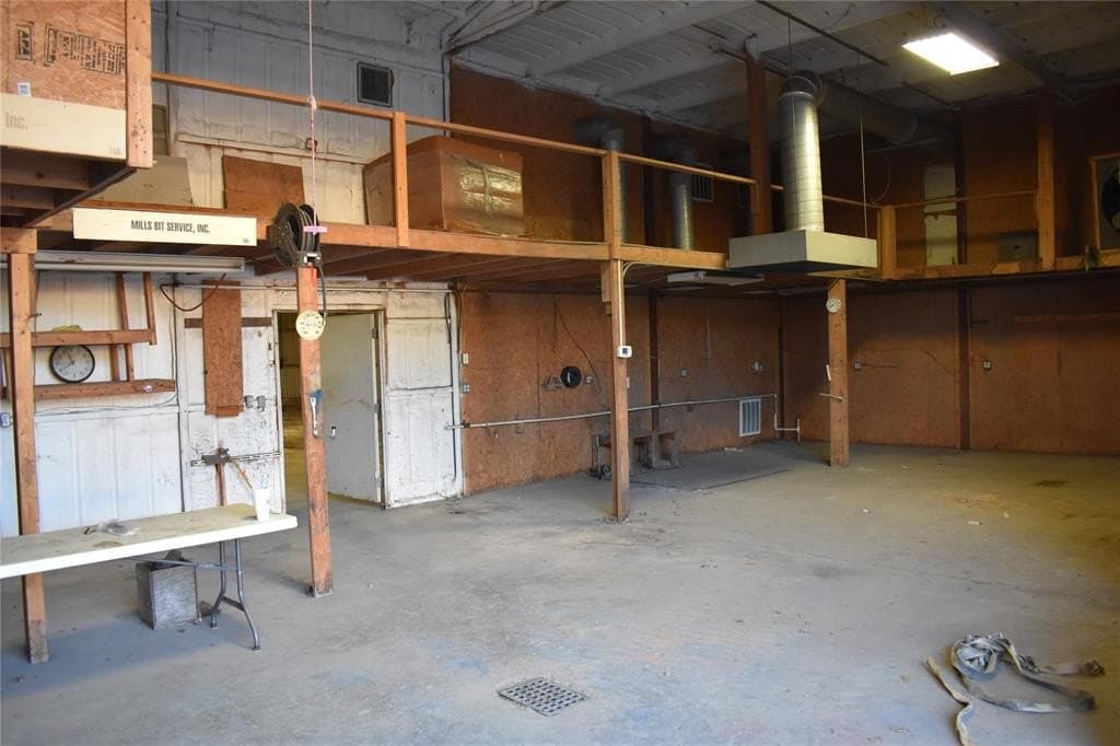 10.75 acres in Montague County - photo 5