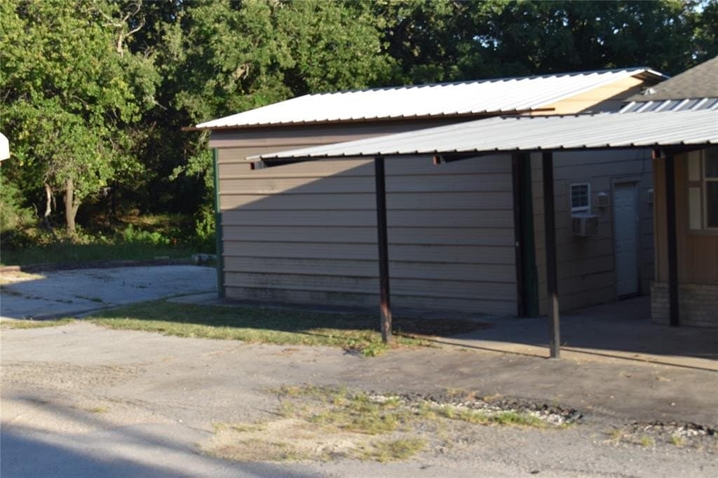 10.75 acres in Montague County - photo 13