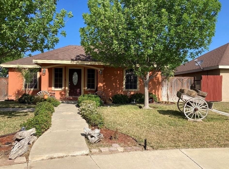 1796 Amanda Ln