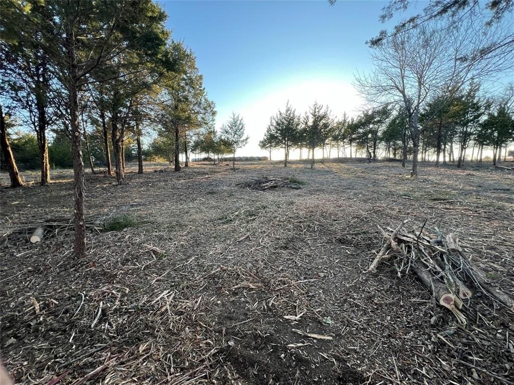 1.91 acres in Ellis County - photo 4