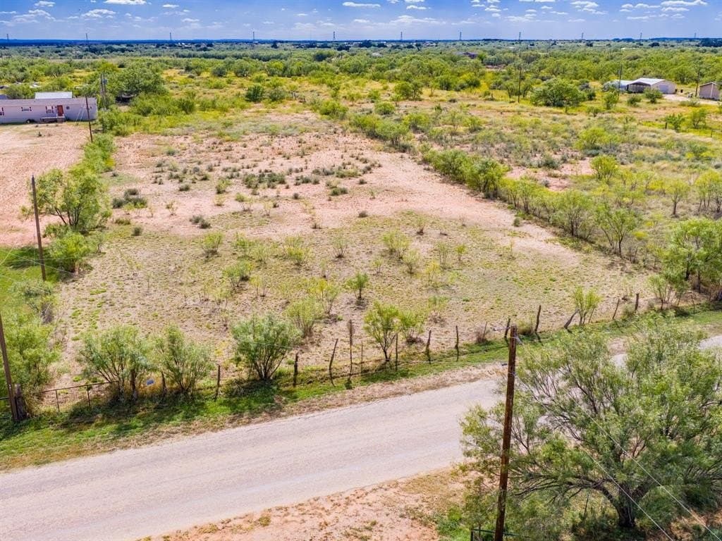 5.48 acres in Tom Green County - photo 4