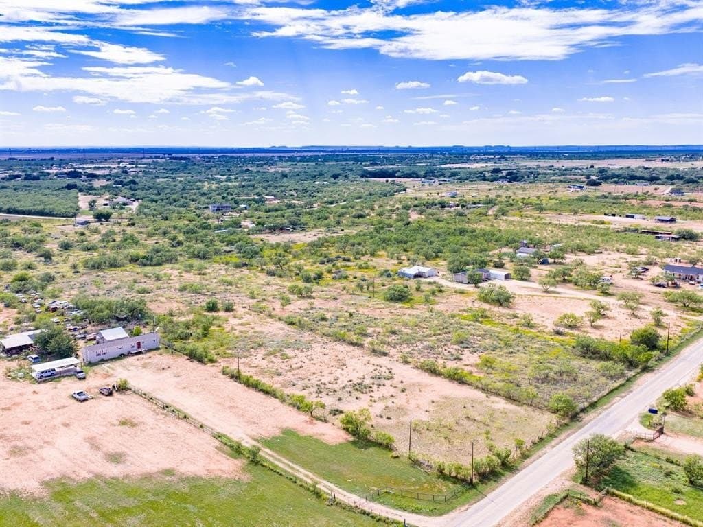 5.48 acres in Tom Green County - photo 5