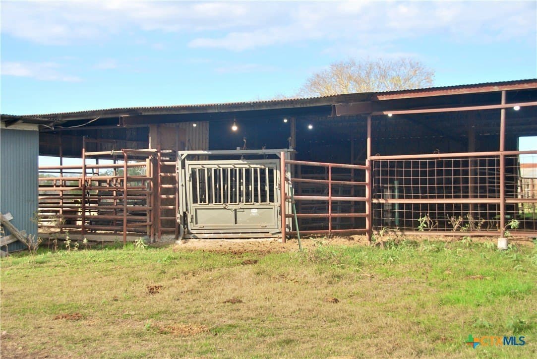 240.47 acres in Gonzales County - photo 34