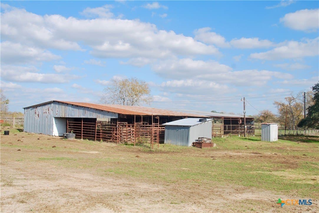 240.47 acres in Gonzales County - photo 33