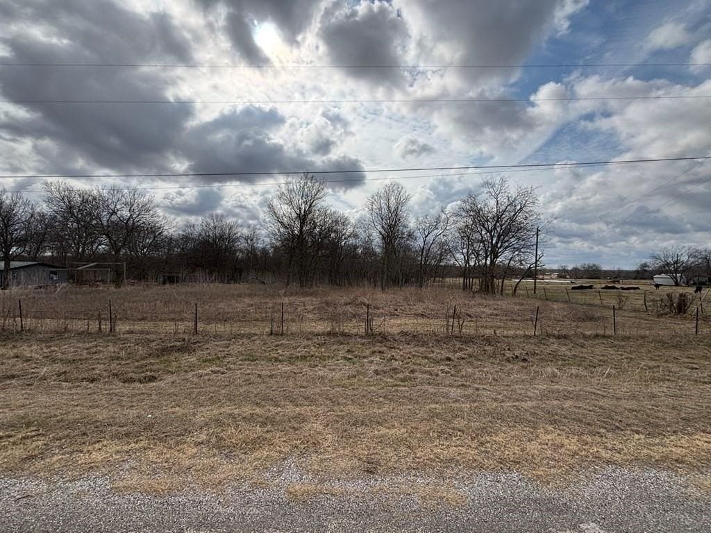 6.64 acres in Kaufman County - photo 3