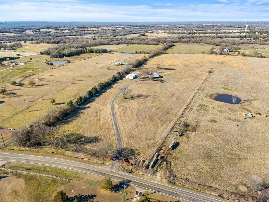 10.31 acres in Hunt County - photo 34
