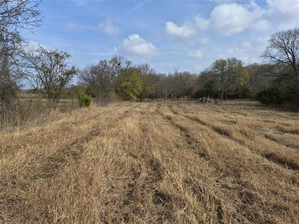 2.99 acres in Ellis County - photo 9