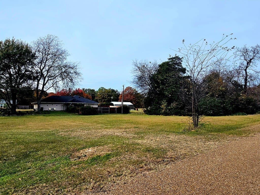 0.12 acres in Henderson County - photo 3