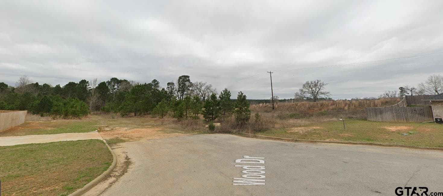 3.42 acres in Smith County - photo 2