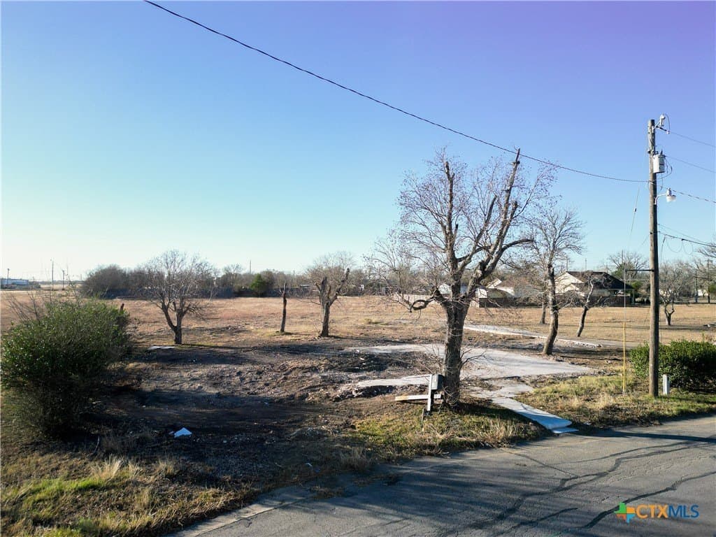 0.42 acres in Caldwell County - photo 7