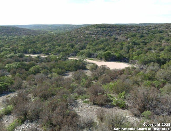 29.29 acres in Edwards County - photo 5