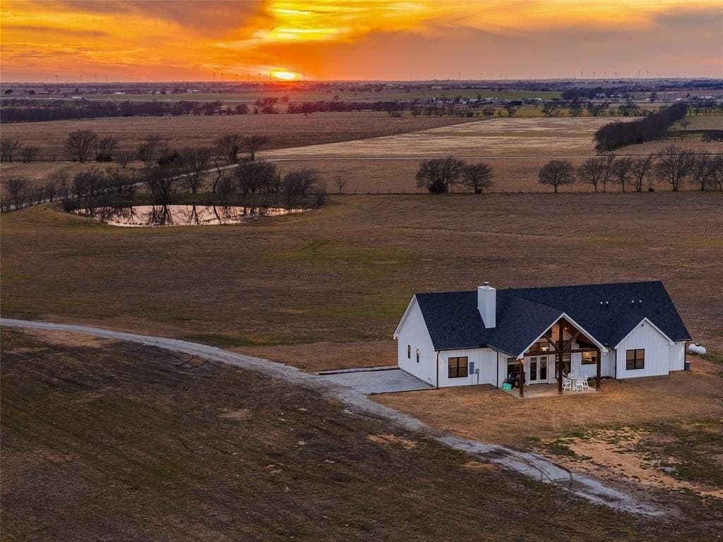 26.5 acres in Cooke County - photo 2