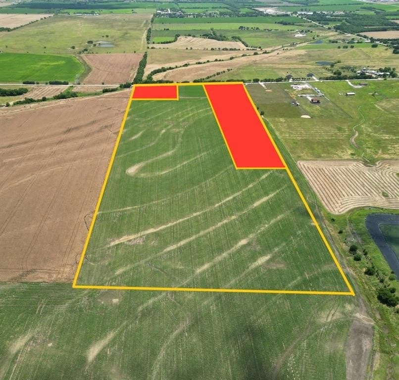 33.54 acres in Johnson County - photo 3