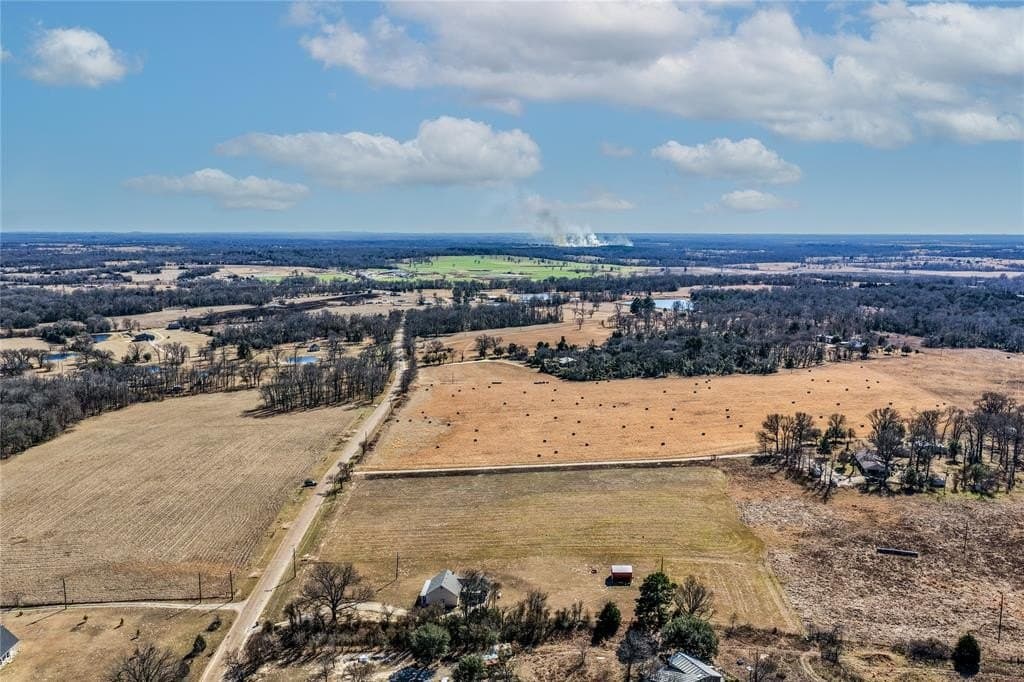 2.5 acres in Van Zandt County - photo 9