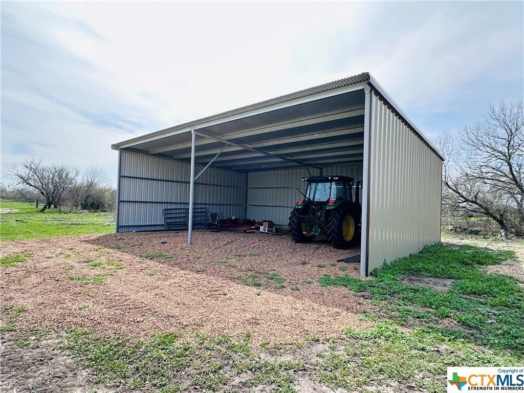 150 acres in Karnes County - photo 29