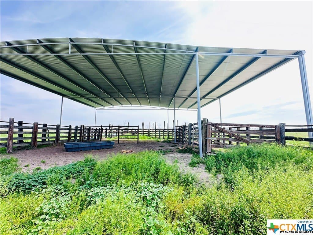 150 acres in Karnes County - photo 37