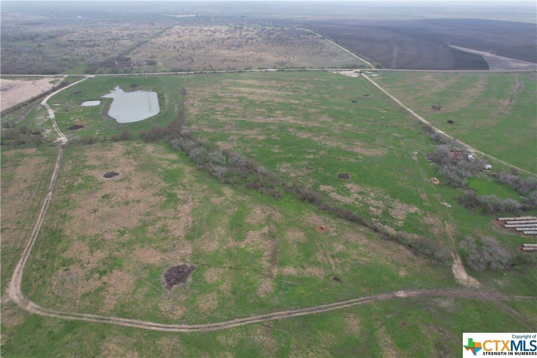 150 acres in Karnes County - photo 17