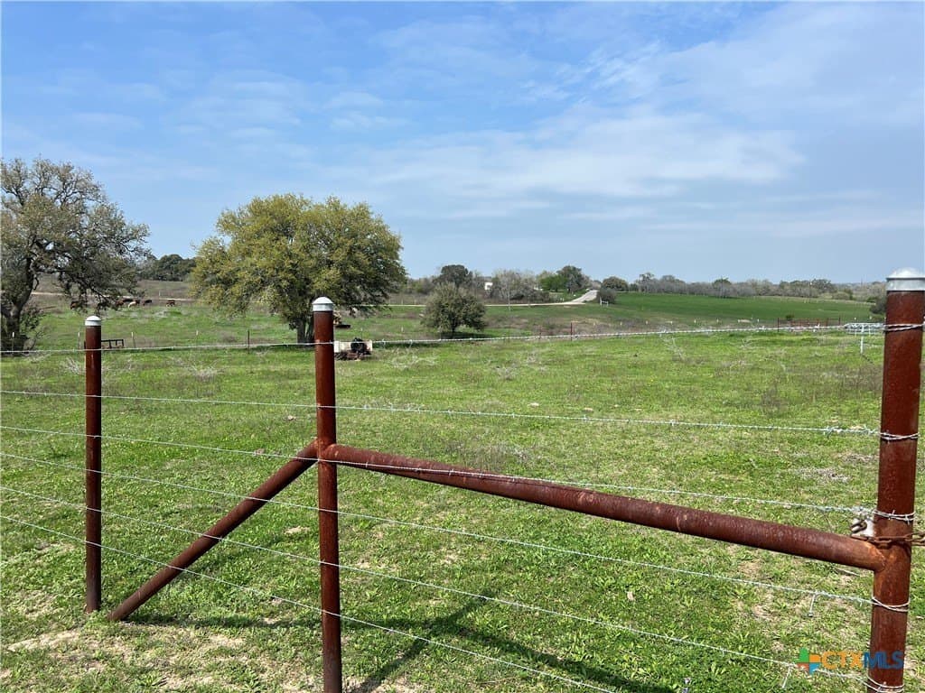 20 acres in DeWitt County - photo 12