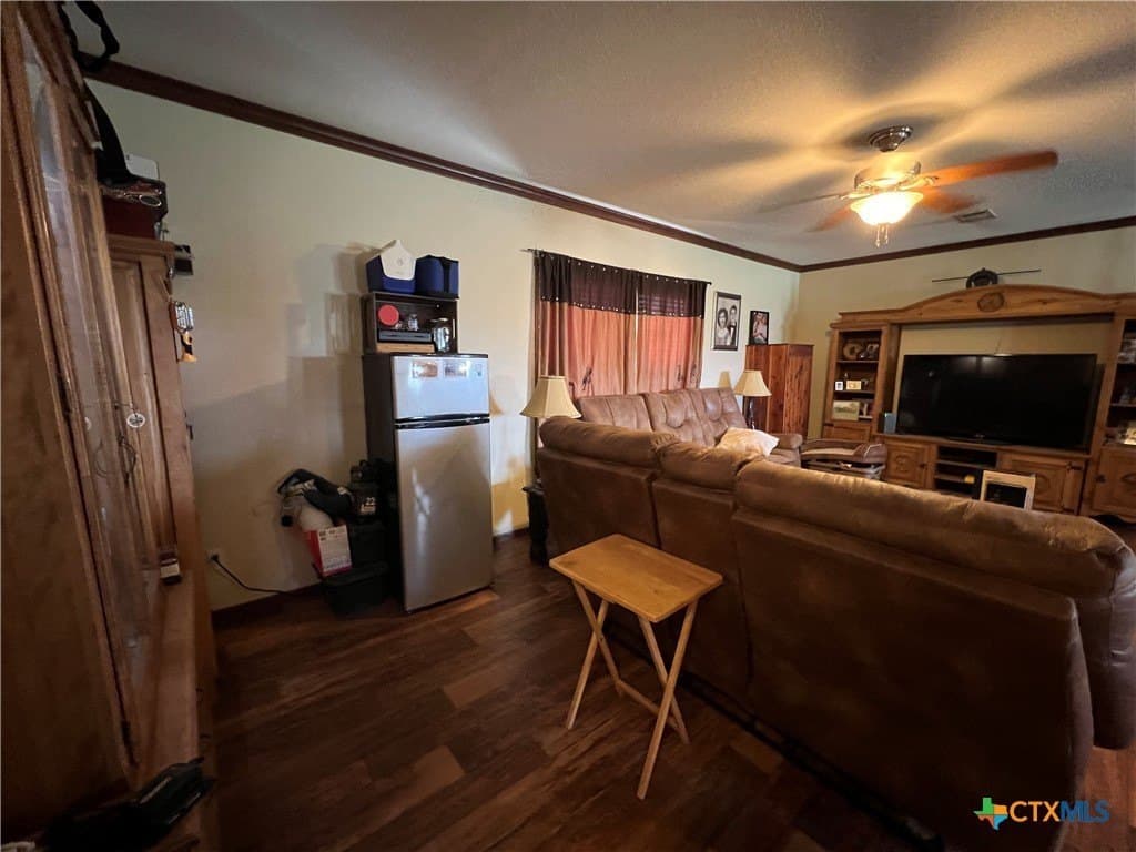 20 acres in DeWitt County - photo 40