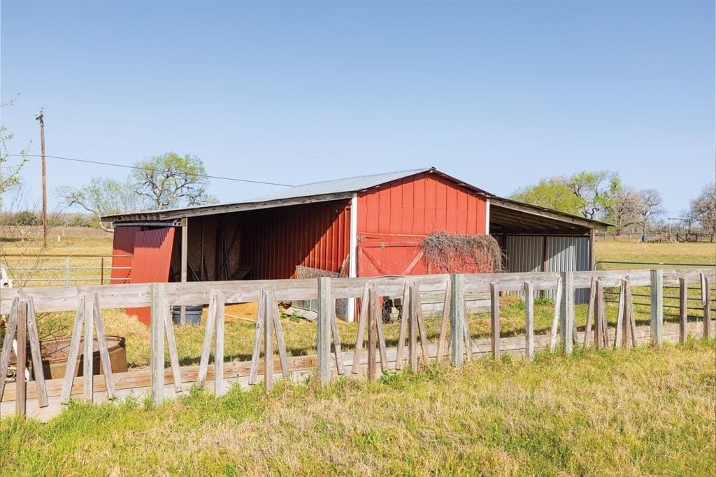 92 acres in Guadalupe County - photo 31