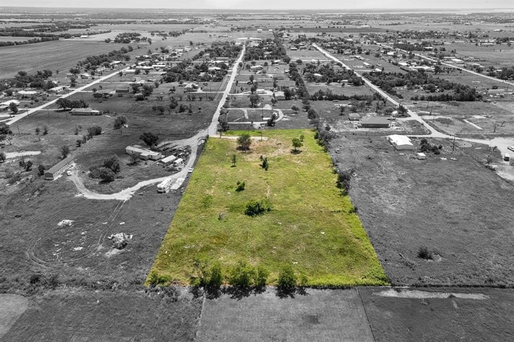 2.93 acres in Cooke County - photo 3