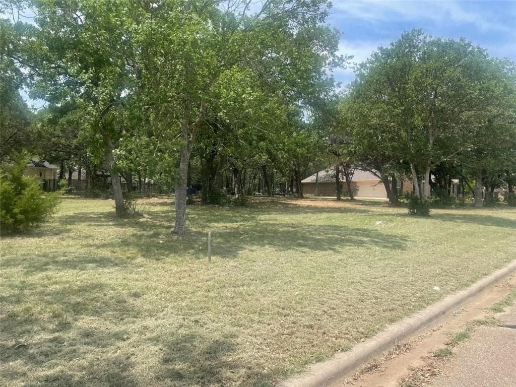 0.5 acres in McLennan County - photo 4