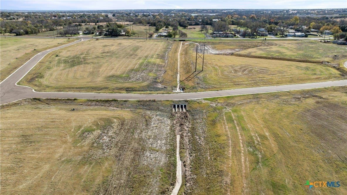 0.78 acres in McLennan County - photo 10