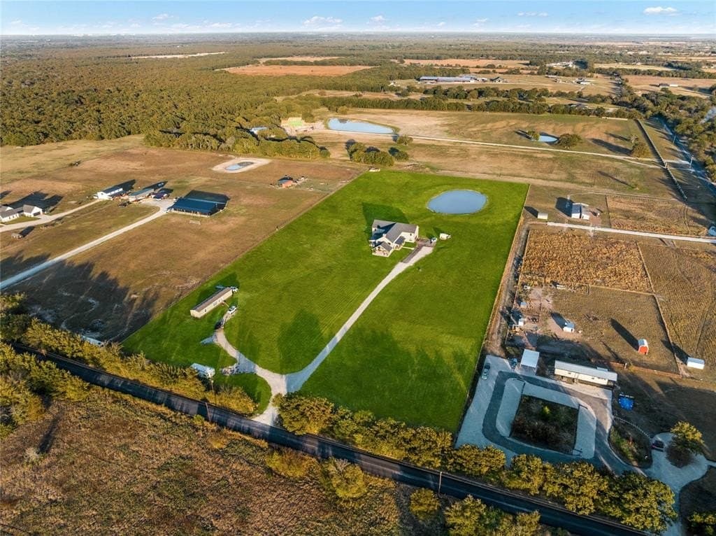 10.46 acres in Hunt County - photo 36