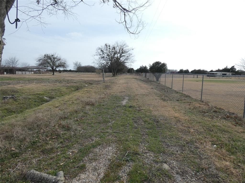 1.5 acres in Dallas County - photo 17