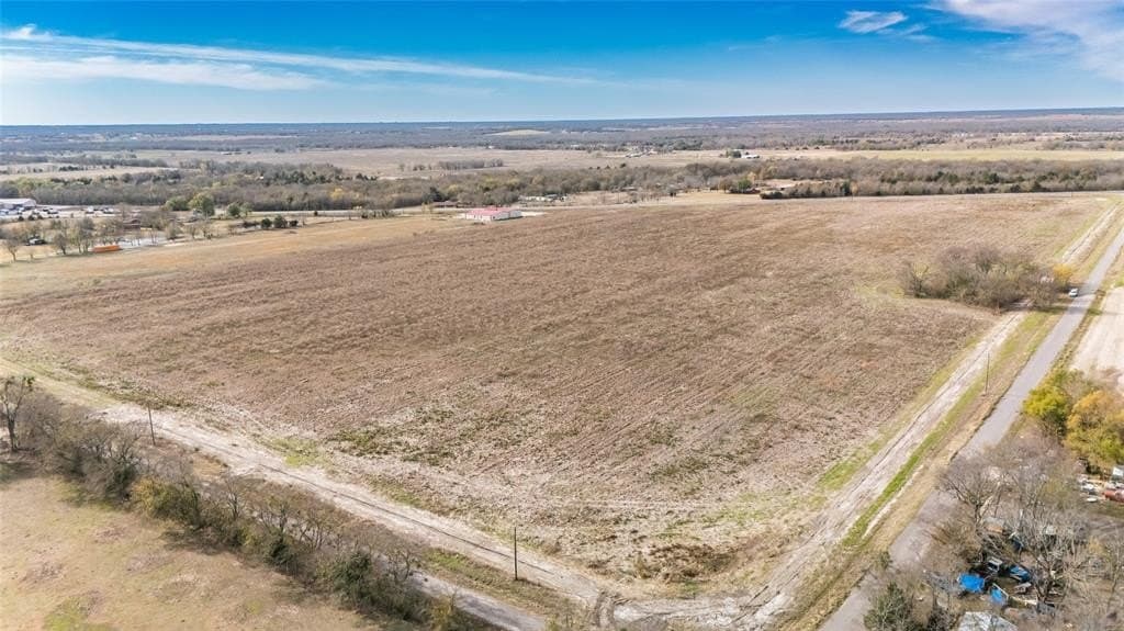 1.55 acres in Hunt County - photo 12