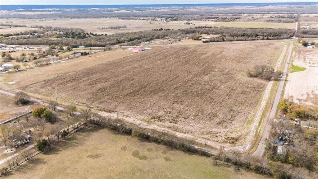 1.55 acres in Hunt County - photo 15