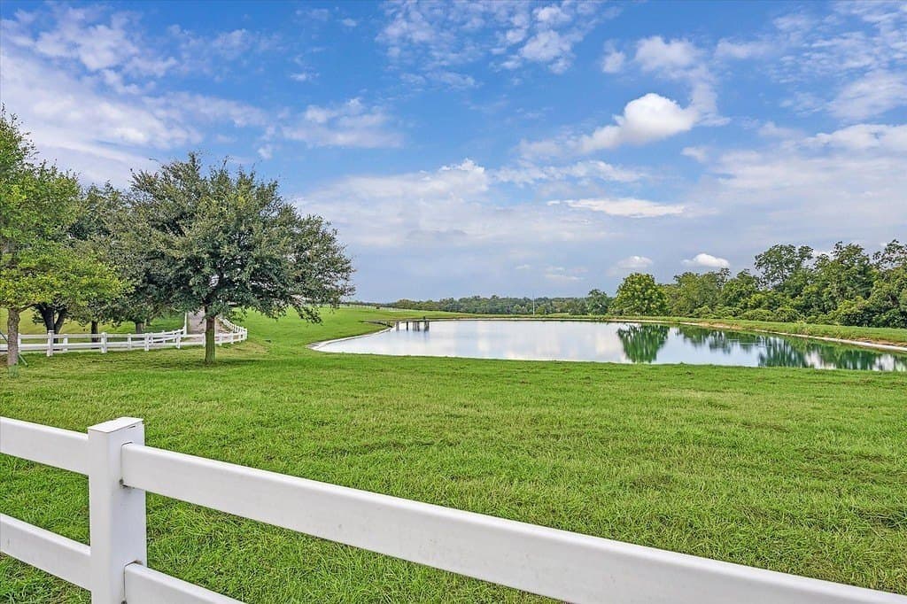430.46 acres in Austin County - photo 6